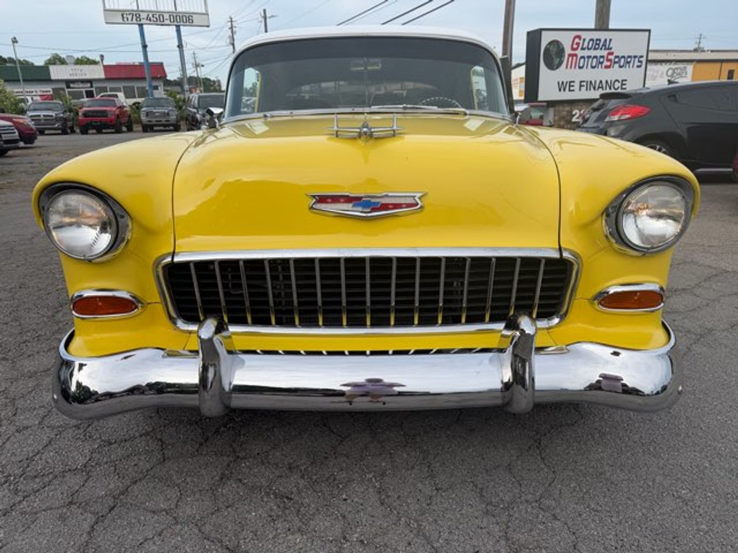 View vehicle photo 3