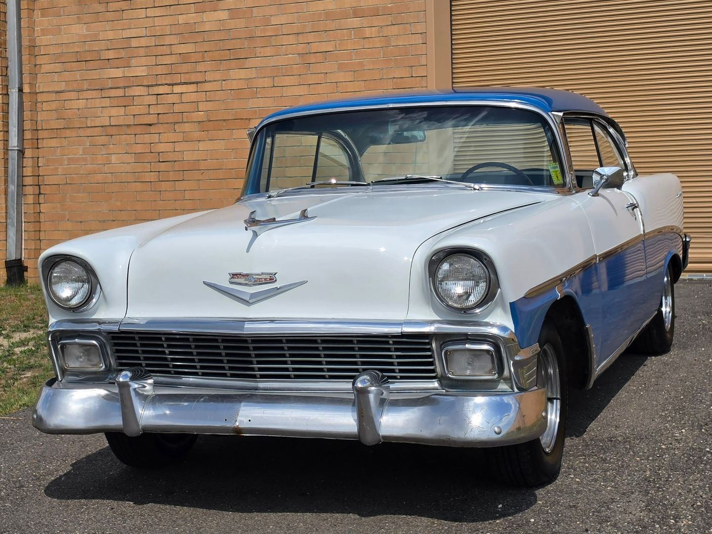 View vehicle photo 2