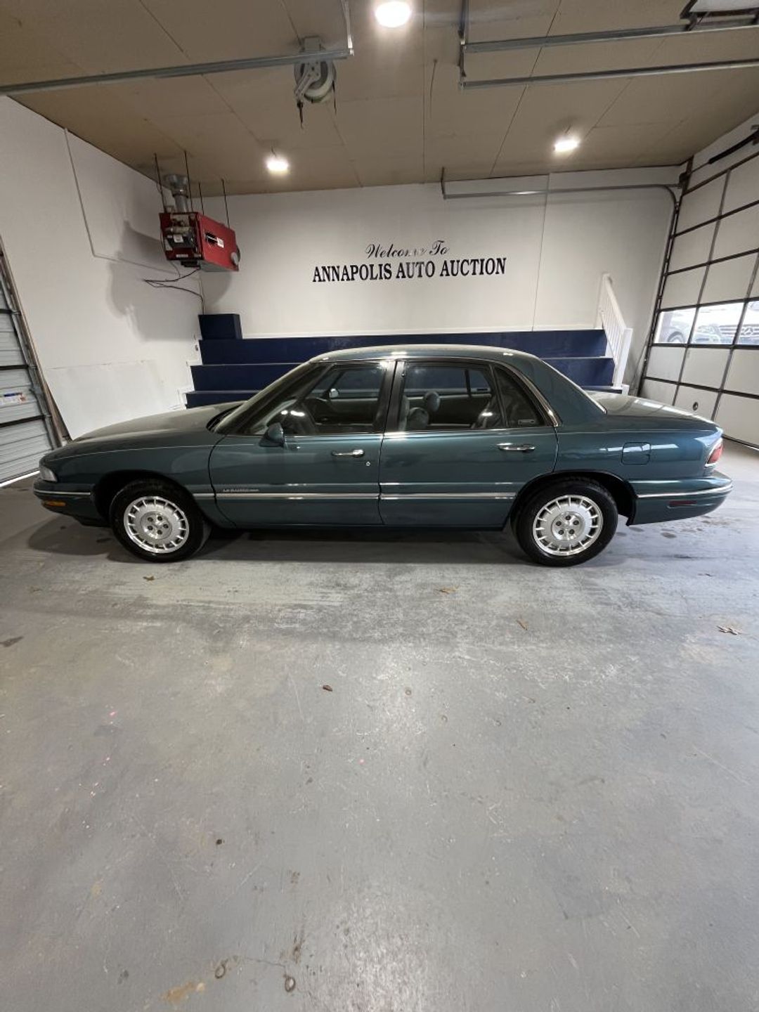 Green 1997 Buick LeSabre Limited Sedan FWD Sedan Front-Wheel Drive Automatic