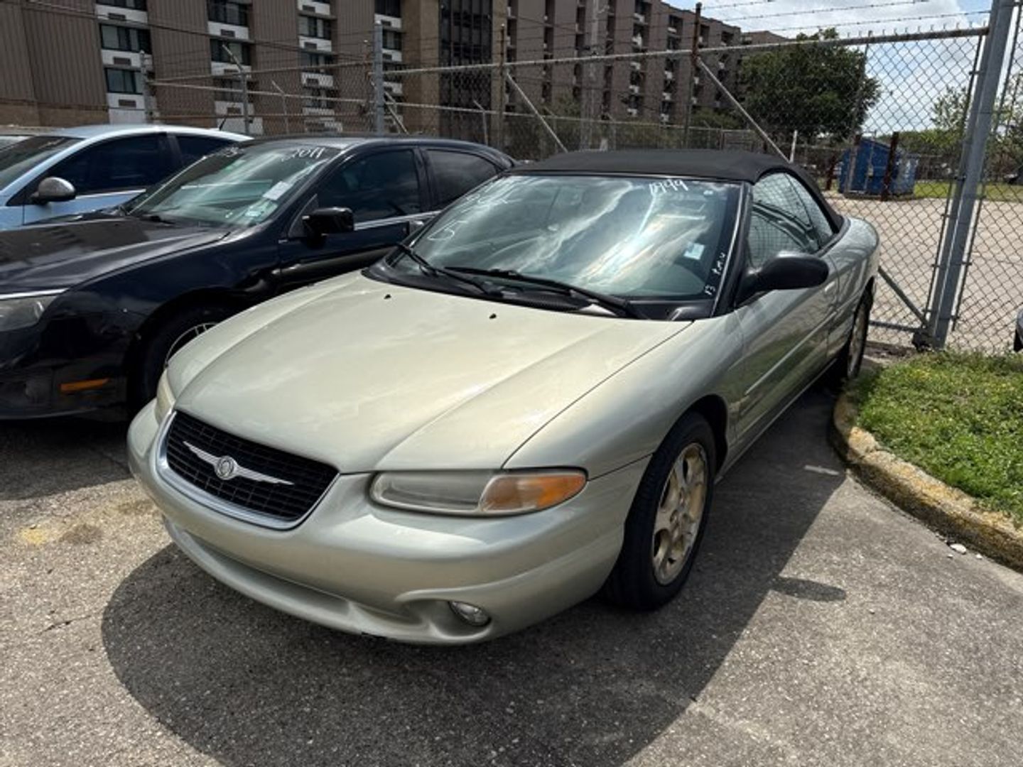 Green 1999 Chrysler Sebring JXi Convertible FWD Convertible Front-Wheel Drive Automatic