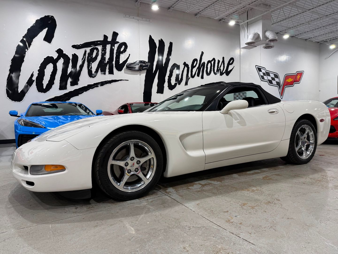 [40U] Speedway White 2001 Chevrolet Corvette Convertible Rear-Wheel Drive Manual