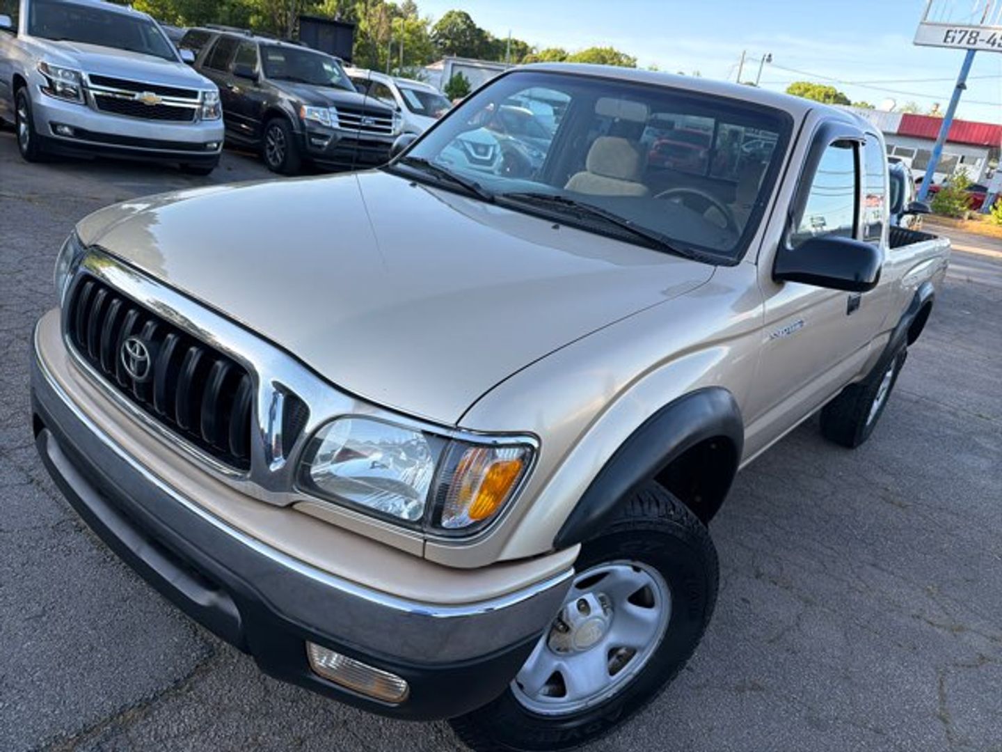 View vehicle photo 2