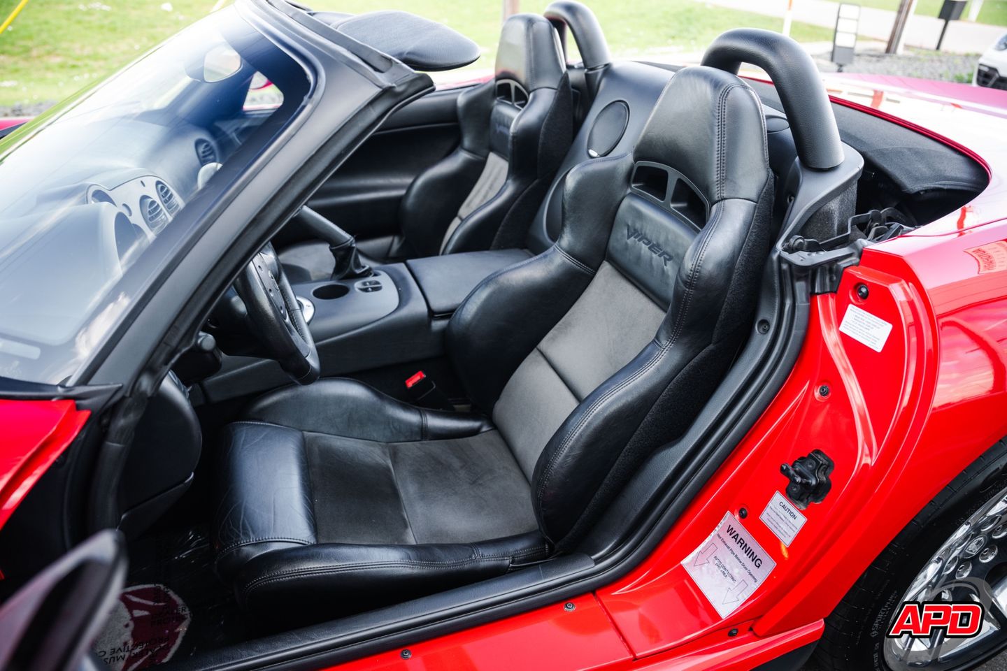 View vehicle photo 4