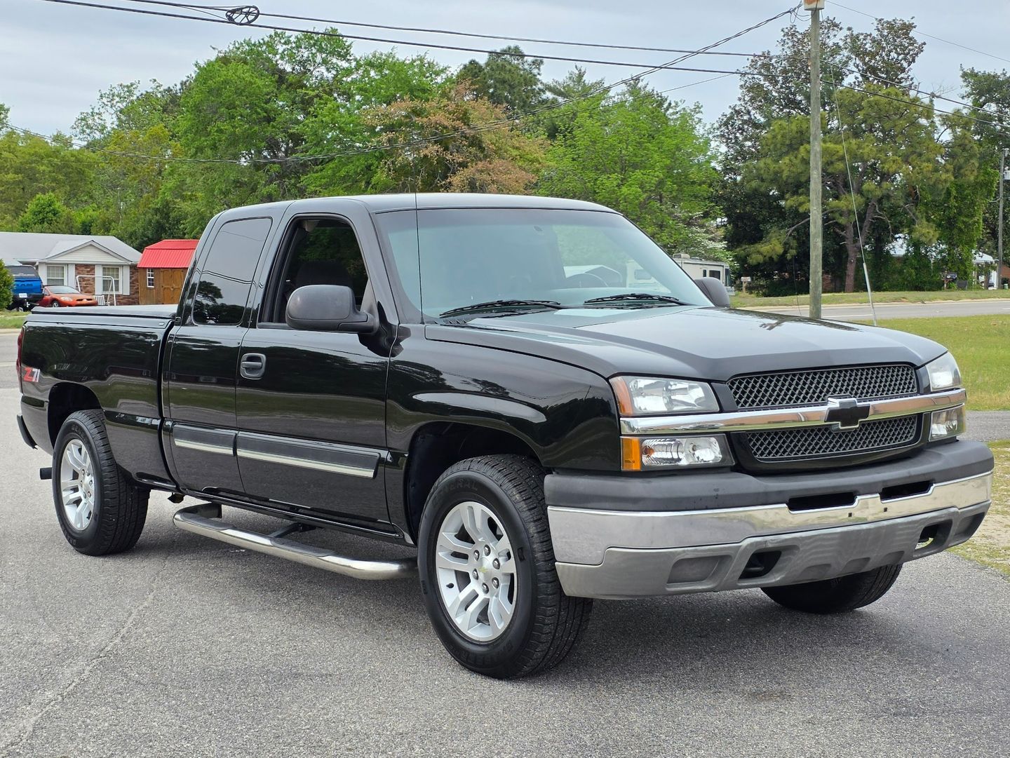View vehicle photo 5