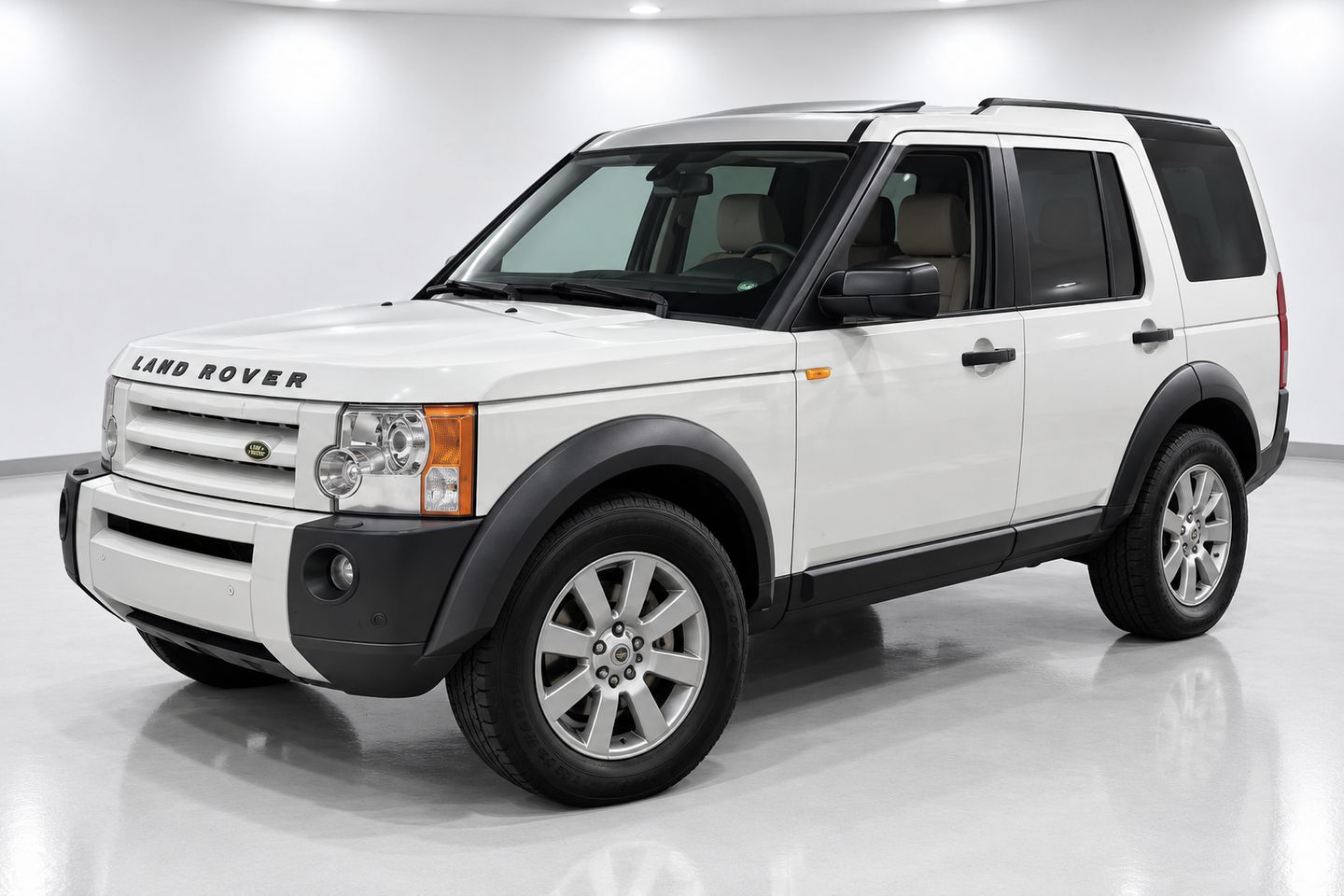 [603] Chawton White 2006 Land Rover LR3 SUV / Crossover Four-Wheel Drive Automatic