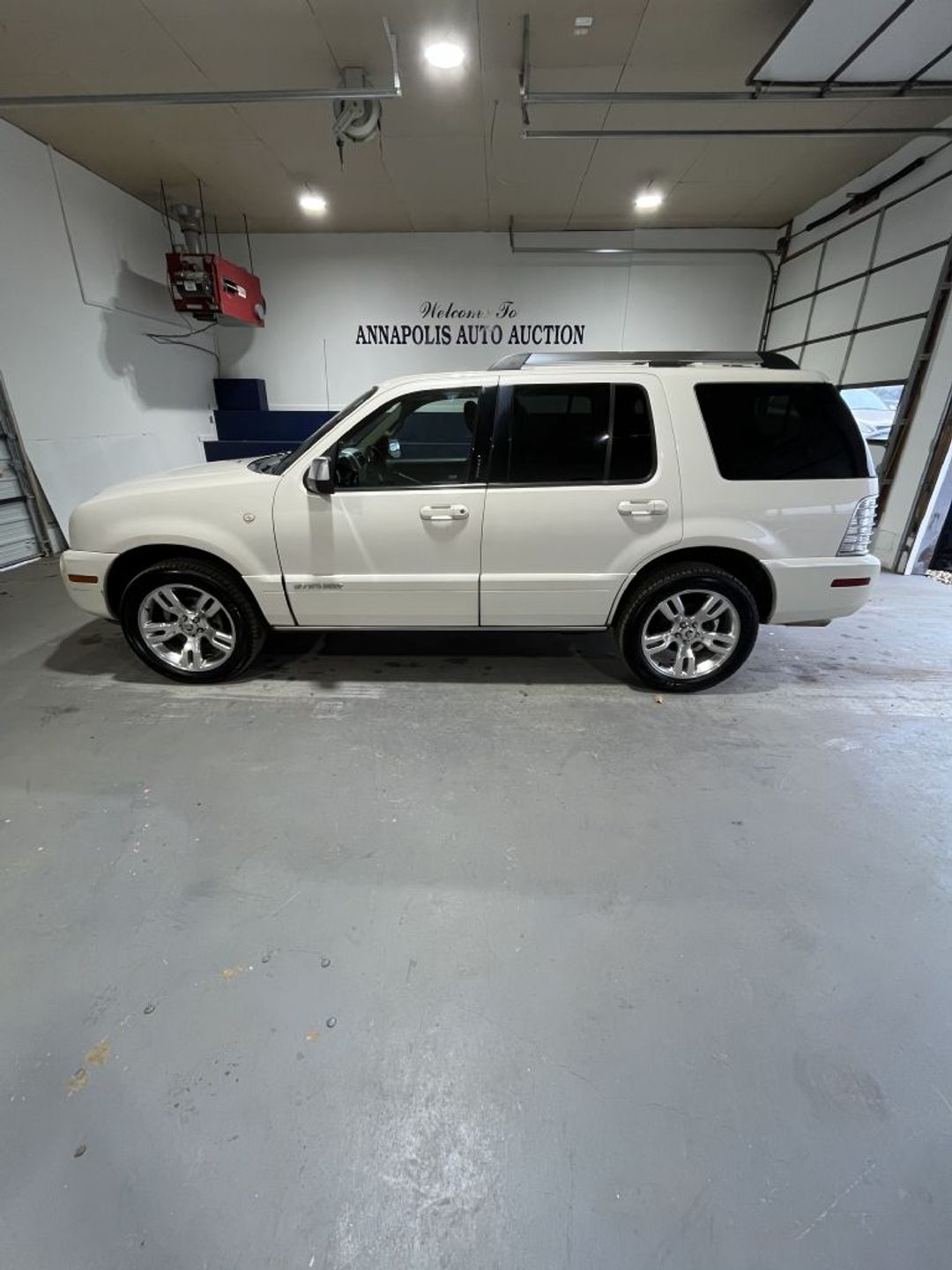 2009 Mercury Mountaineer V8 Premier AWD