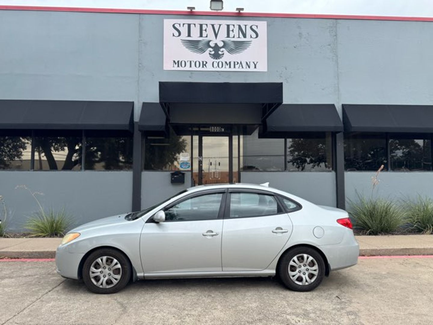 Quicksilver 2010 Hyundai Elantra Sedan Front-Wheel Drive Automatic