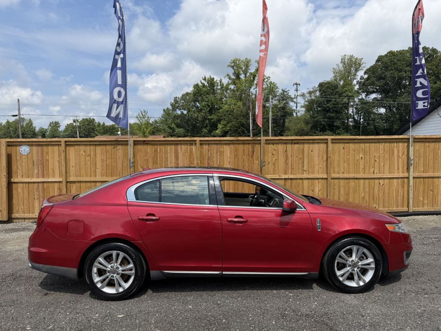 2011 Lincoln MKS Rojo Sedán Tracción delantera Automática