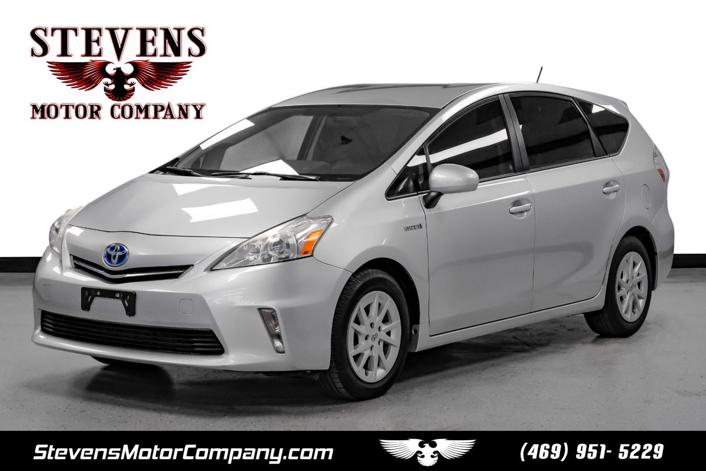 Classic Silver Metallic 2012 Toyota Prius v Two FWD Wagon Front-Wheel Drive Automatic