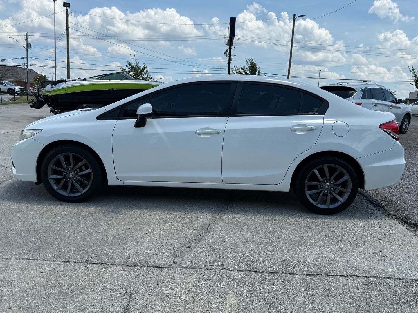 View vehicle photo 7