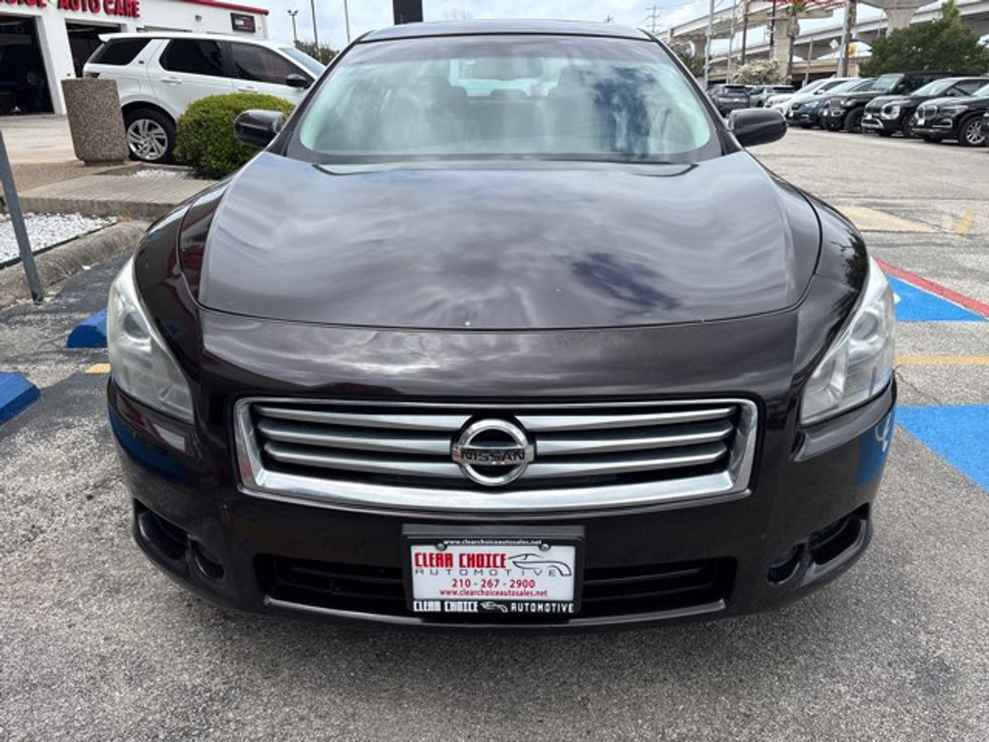 View vehicle photo 2