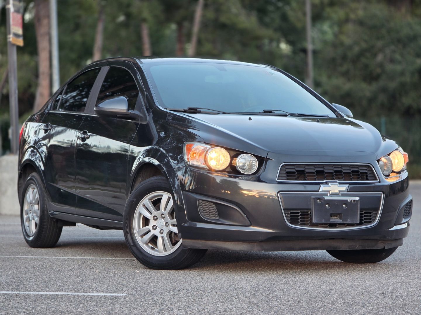 Gray 2014 Chevrolet Sonic LT Sedan FWD Sedan Front-Wheel Drive Automatic
