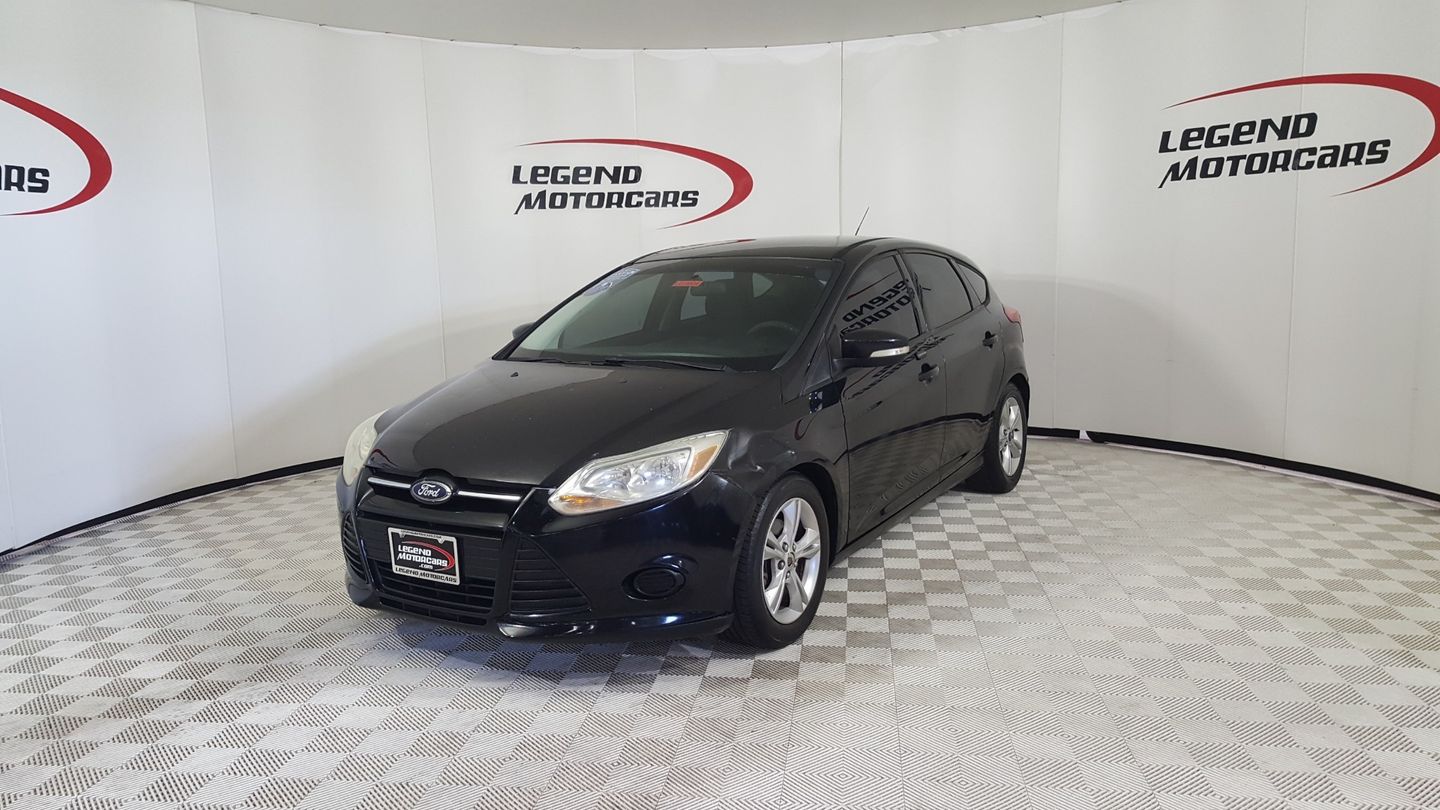 [UH] Tuxedo Black Metallic 2014 Ford Focus Hatchback Front-Wheel Drive Automatic