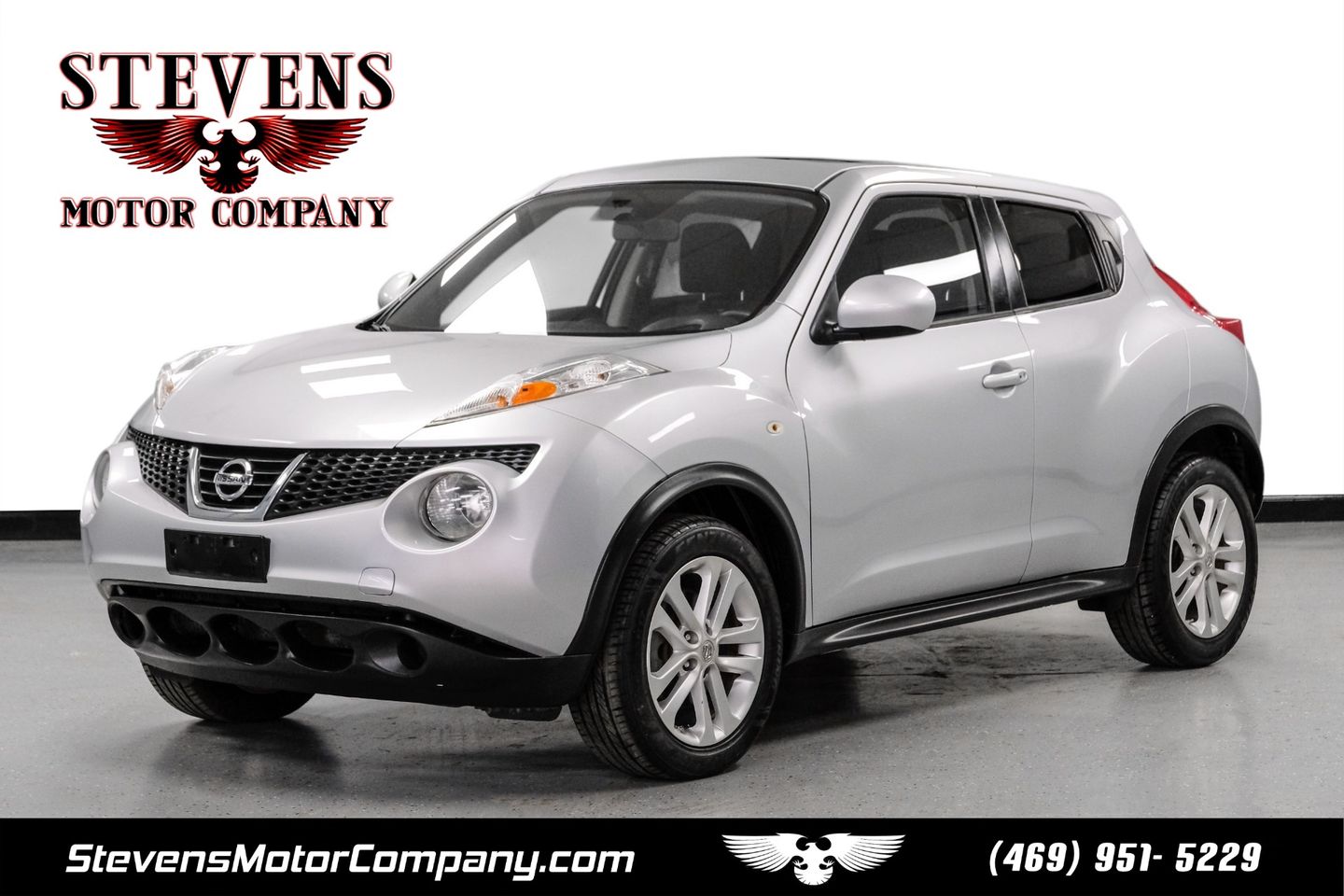 Pearl White 2014 Nissan Juke SV SUV / Crossover Front-Wheel Drive Automatic