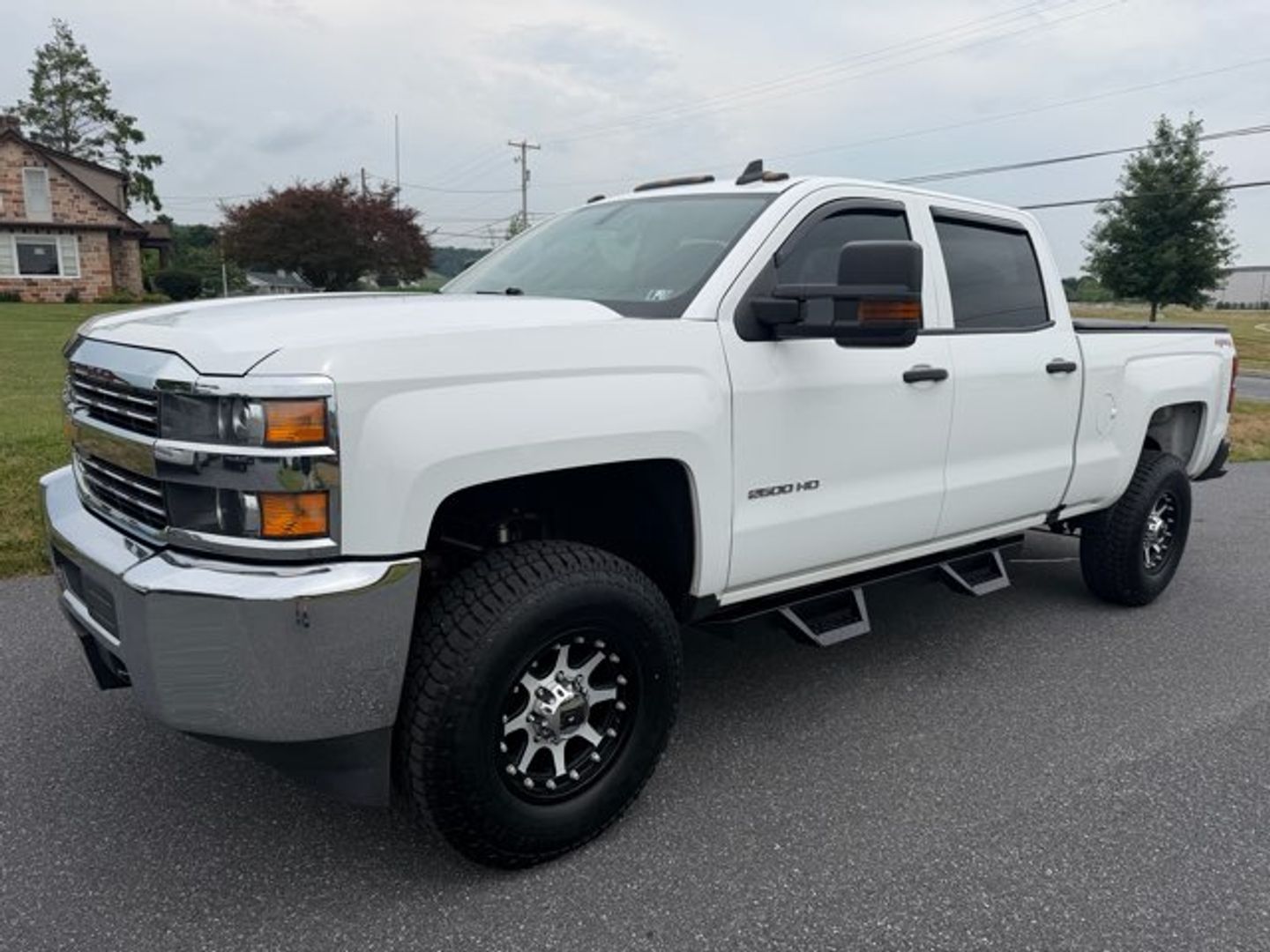 [GAZ] Summit White 2016 Chevrolet Silverado 2500HD Pickup Truck Four-Wheel Drive Automatic