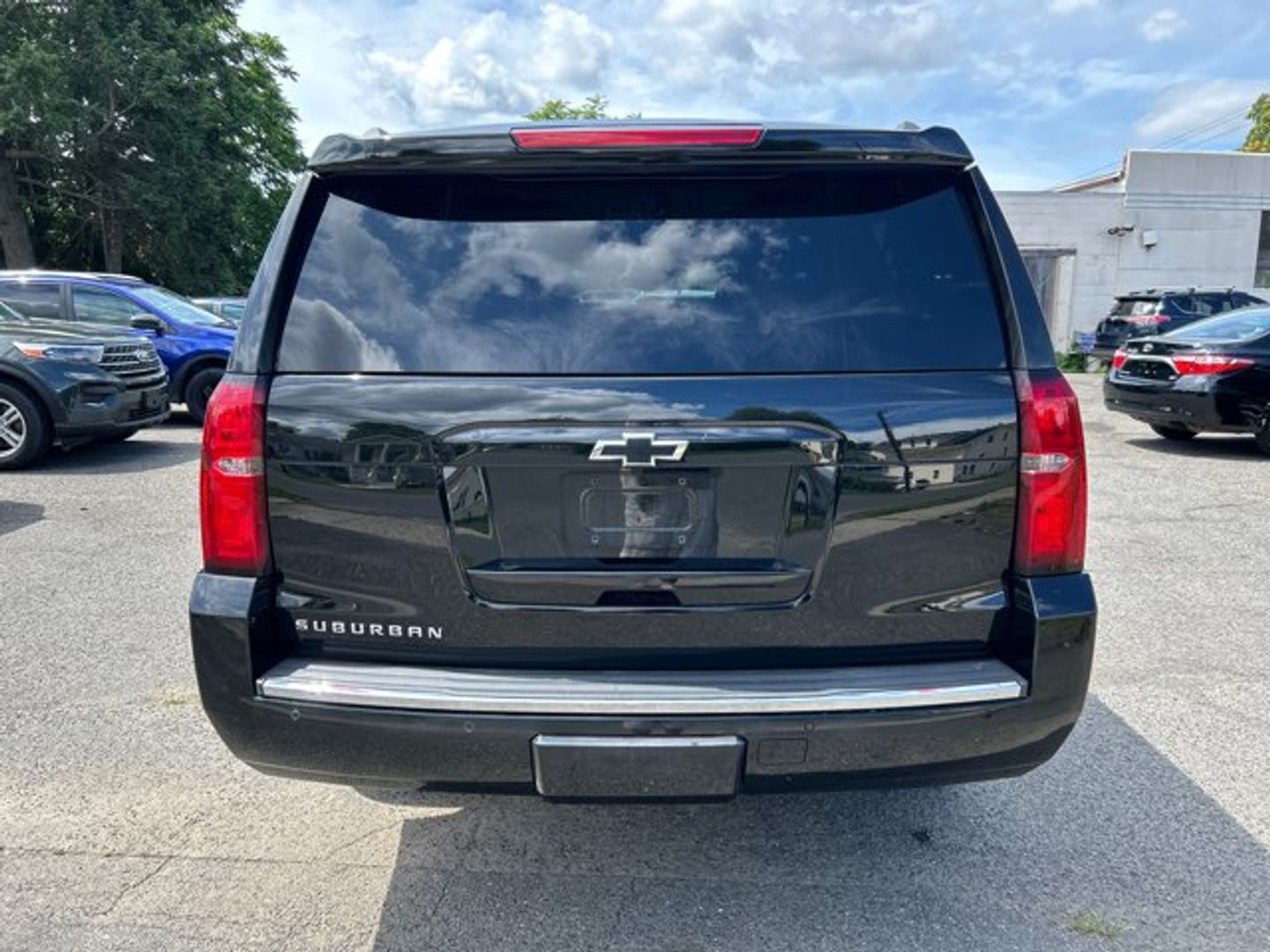 View vehicle photo 6
