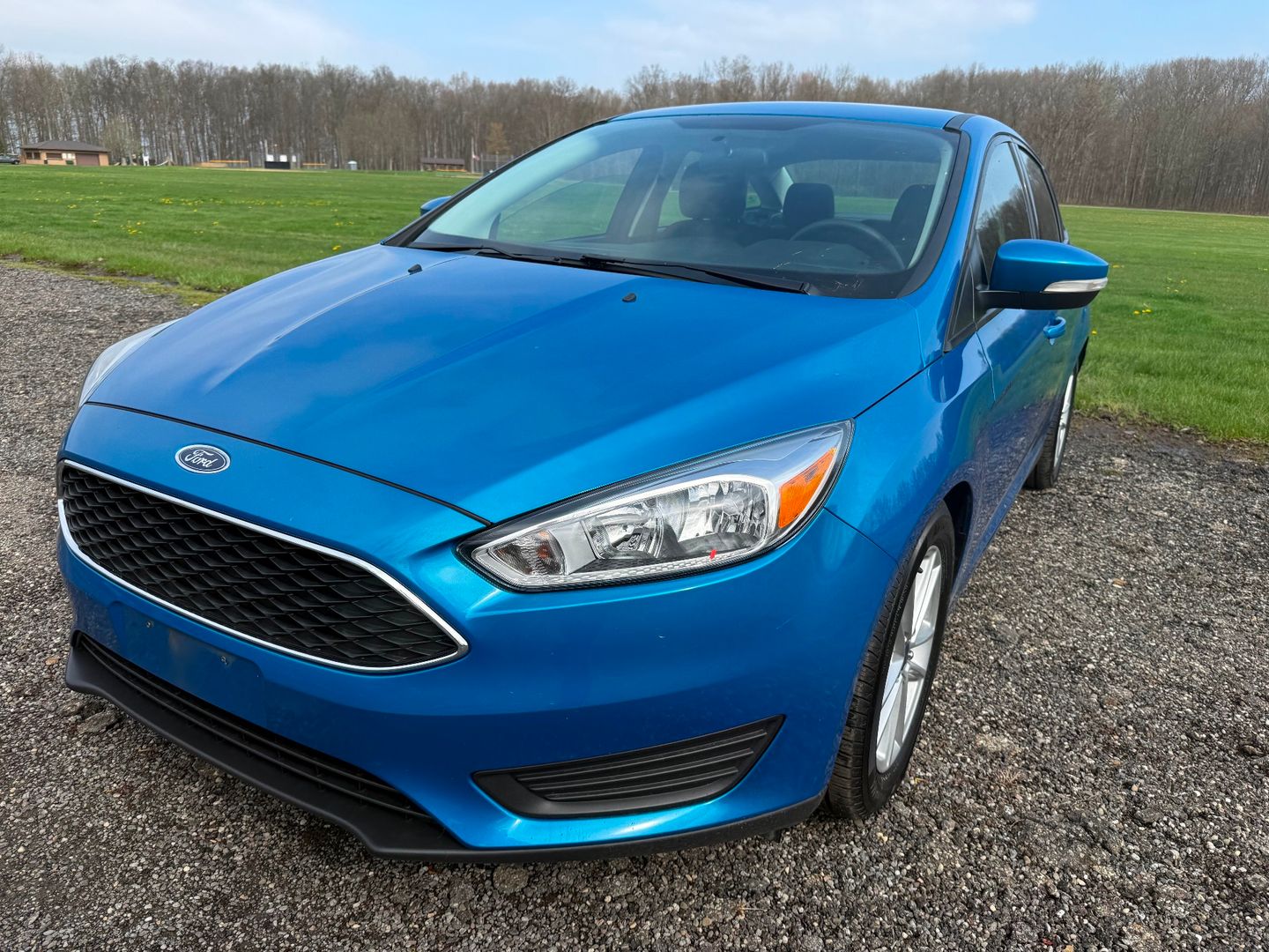 Blue 2016 Ford Focus SE Sedan Front-Wheel Drive Automatic