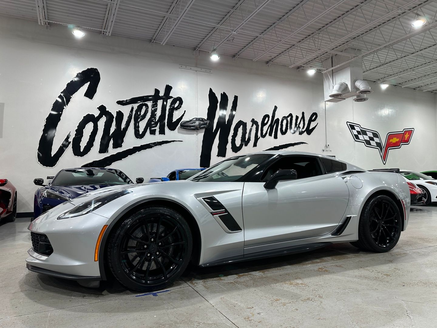 [GAN] Blade Silver Metallic 2017 Chevrolet Corvette Grand Sport 1LT Coupe RWD Coupe Rear-Wheel Drive Automatic