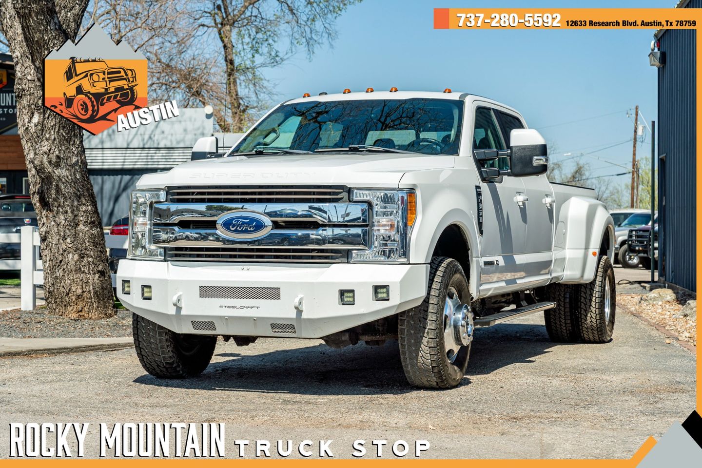 2017 Ford F-350 Super Duty Lariat Crew Cab LB DRW 4WD