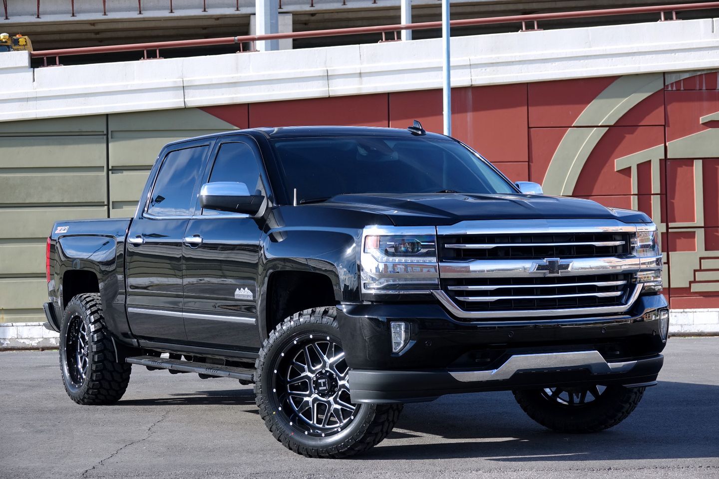 2018 Chevrolet Silverado 1500 High Country Crew Cab 4WD