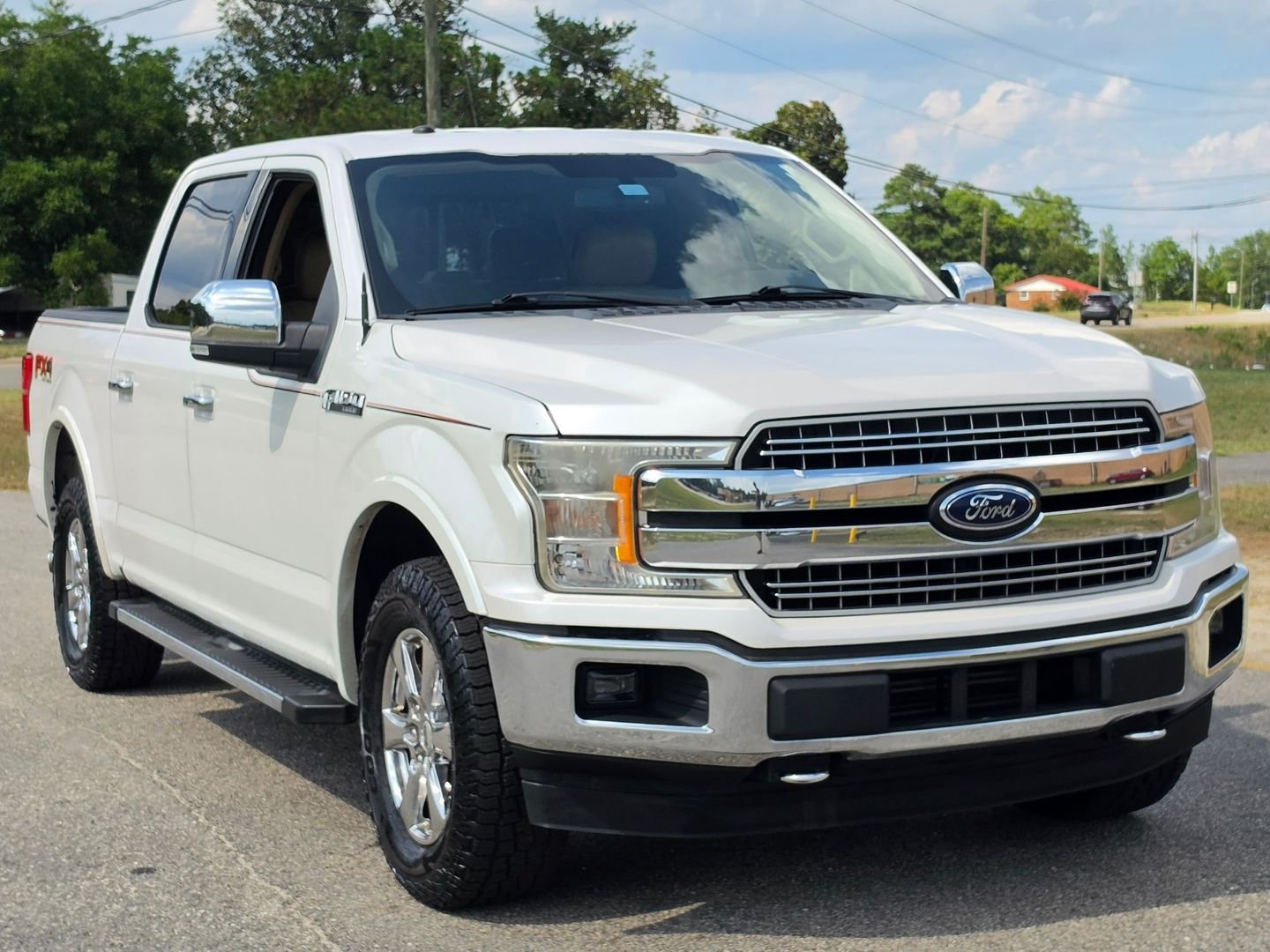 View vehicle photo 4