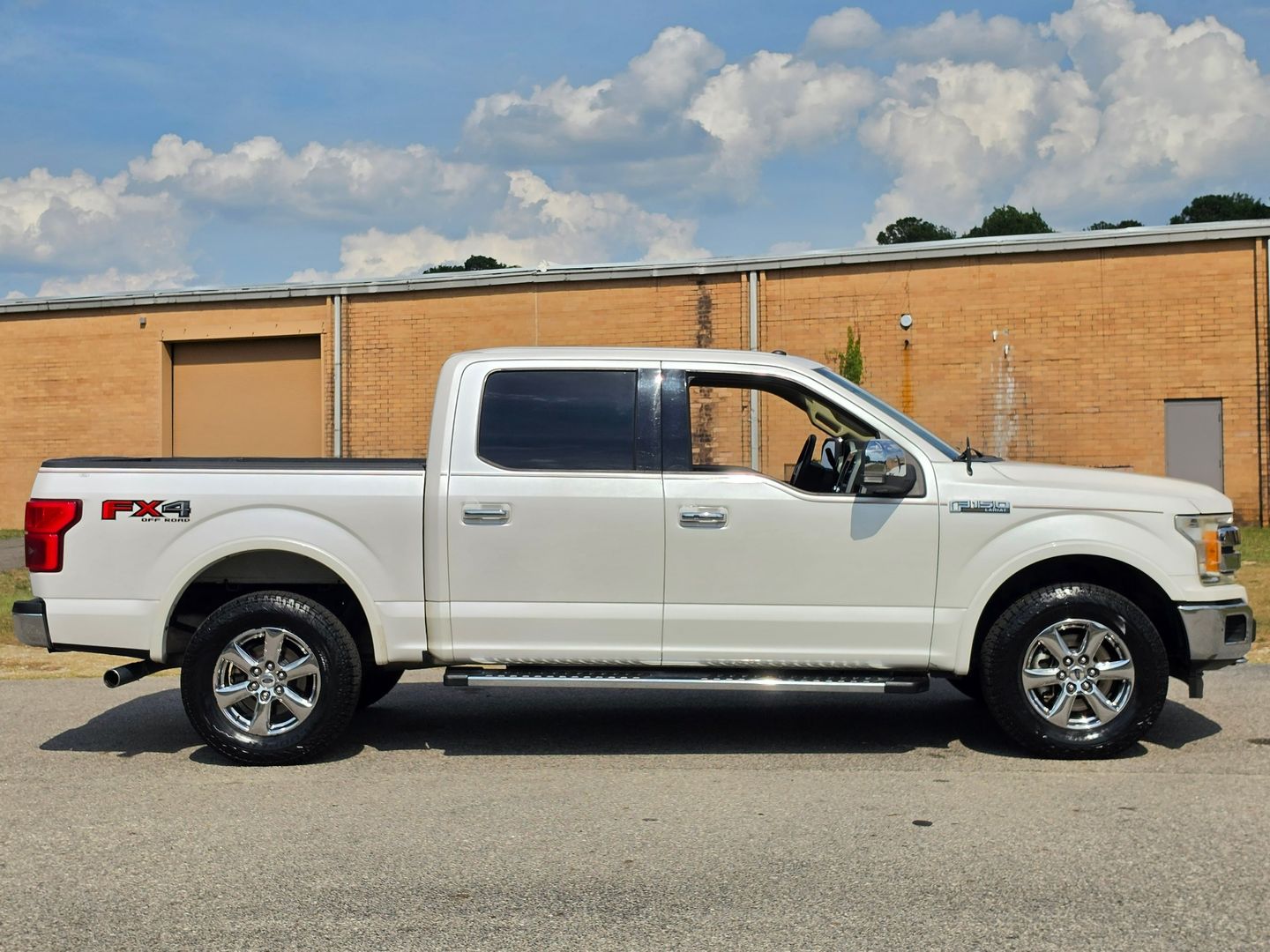 View vehicle photo 6
