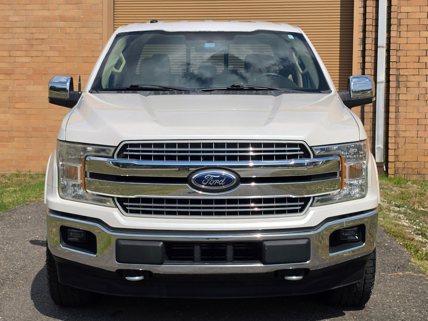 View vehicle photo 3