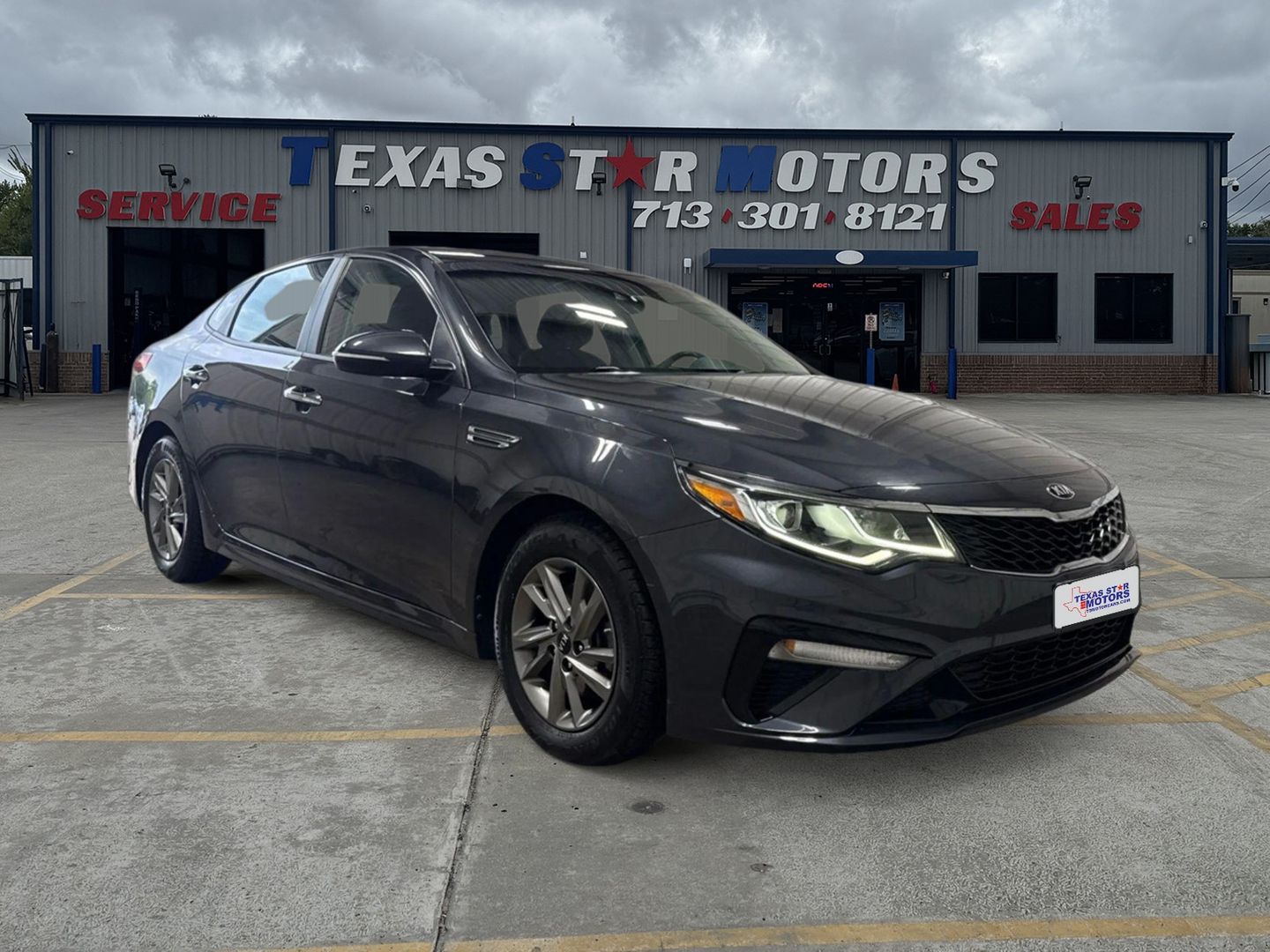 Gray 2019 Kia Optima Sedan Front-Wheel Drive Automatic