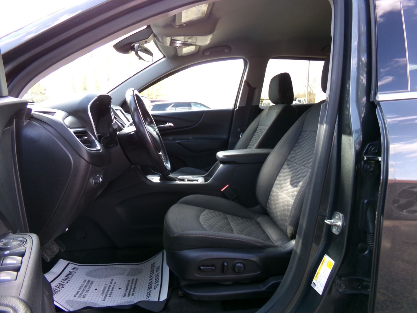 View vehicle photo 7