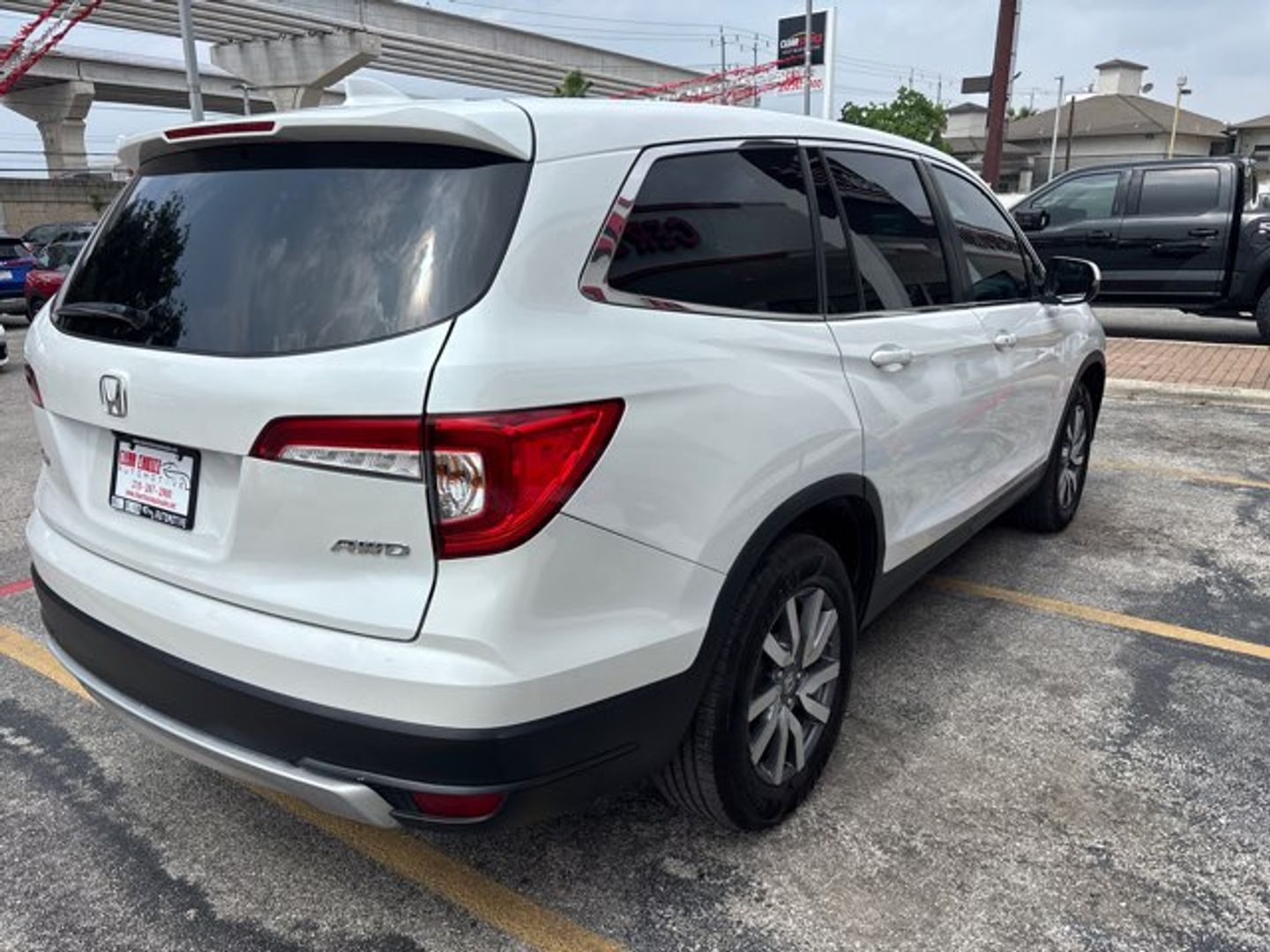 View vehicle photo 5