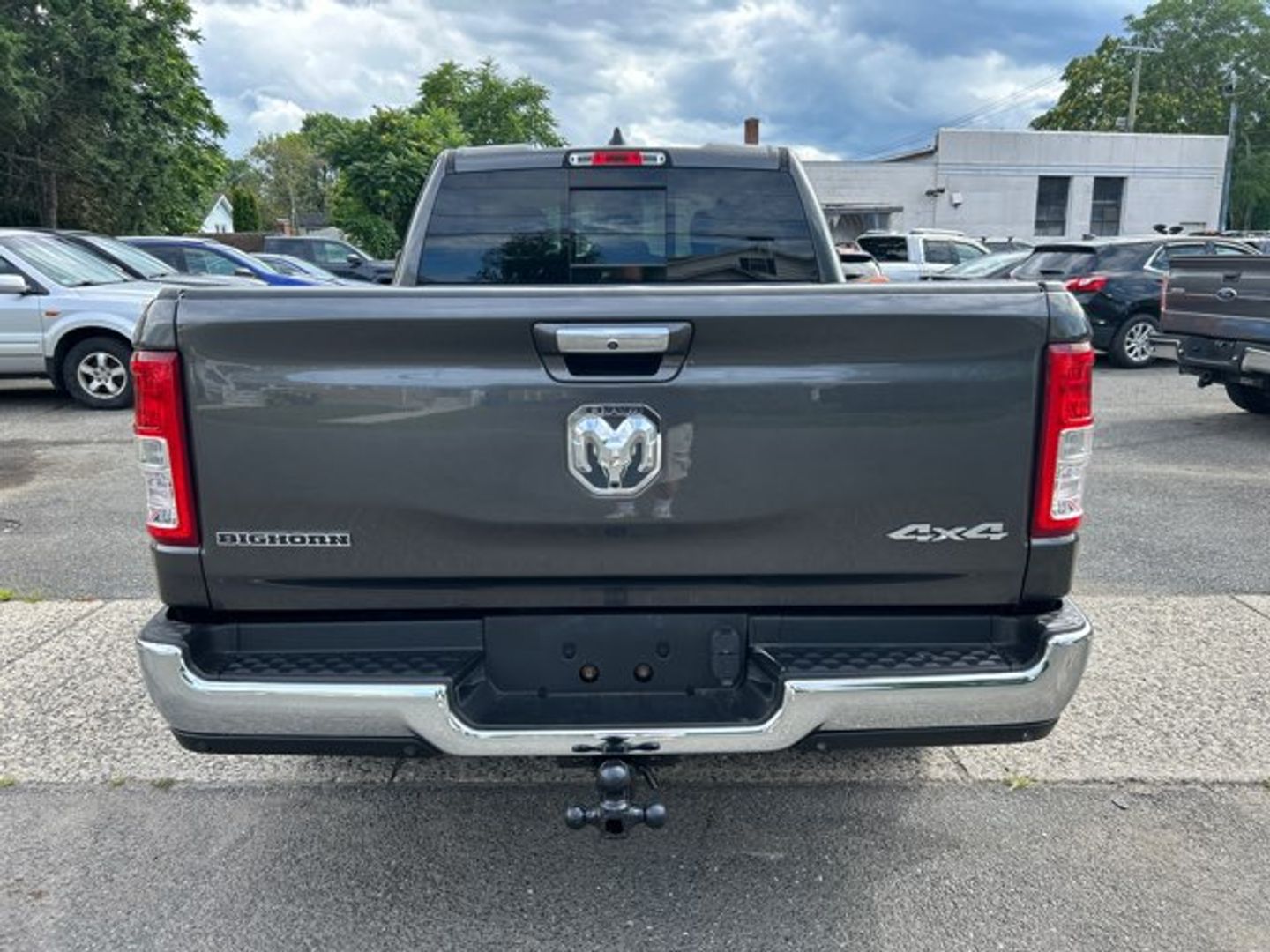 View vehicle photo 6