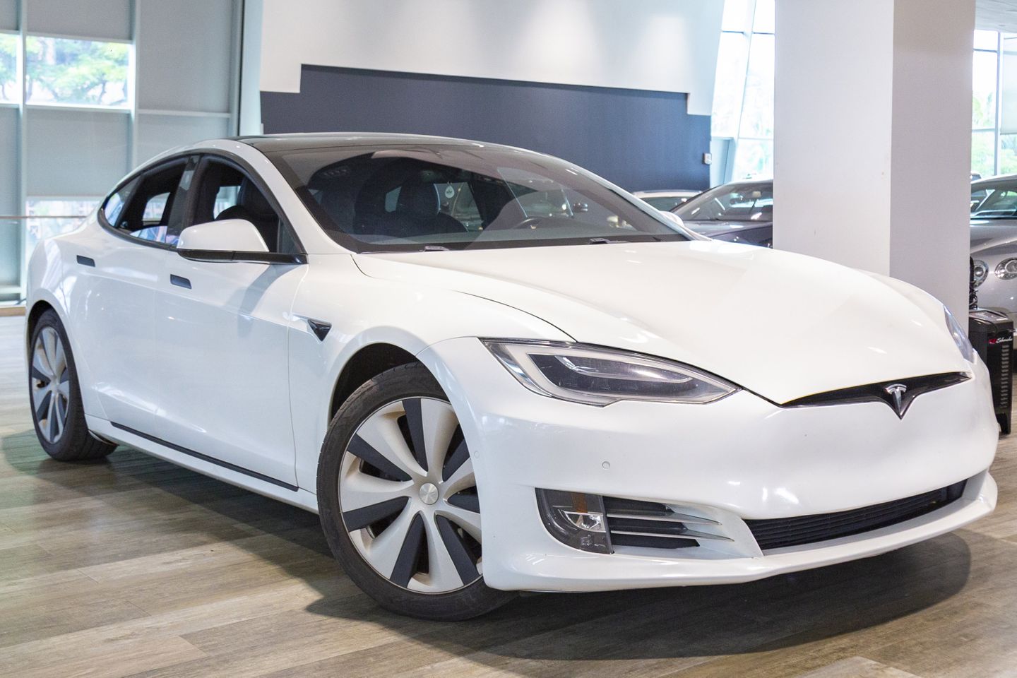Pearl White Multi-Coat 2020 Tesla Model S Long Range Plus AWD Sedan All-Wheel Drive Automatic
