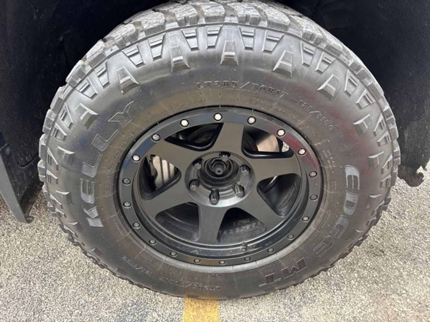 View vehicle photo 7