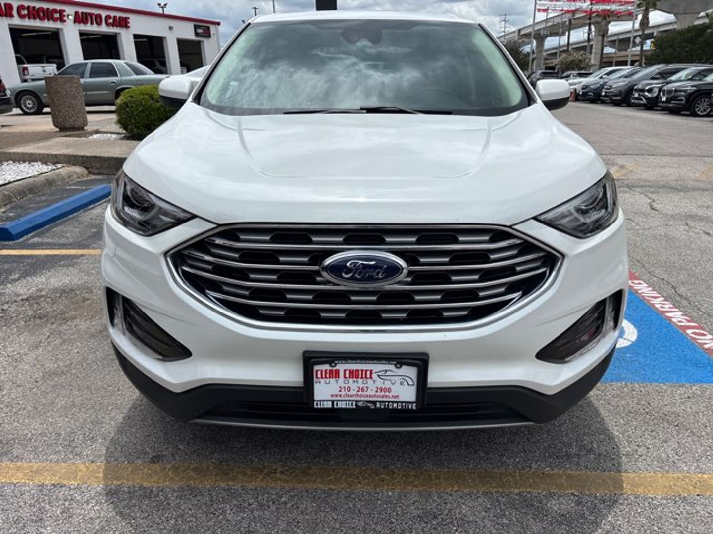 View vehicle photo 2