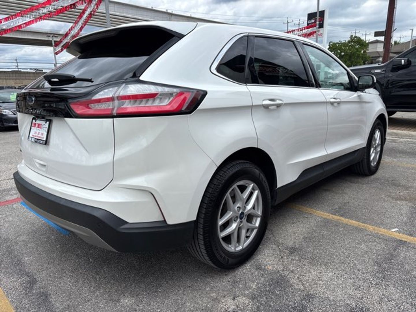 View vehicle photo 5
