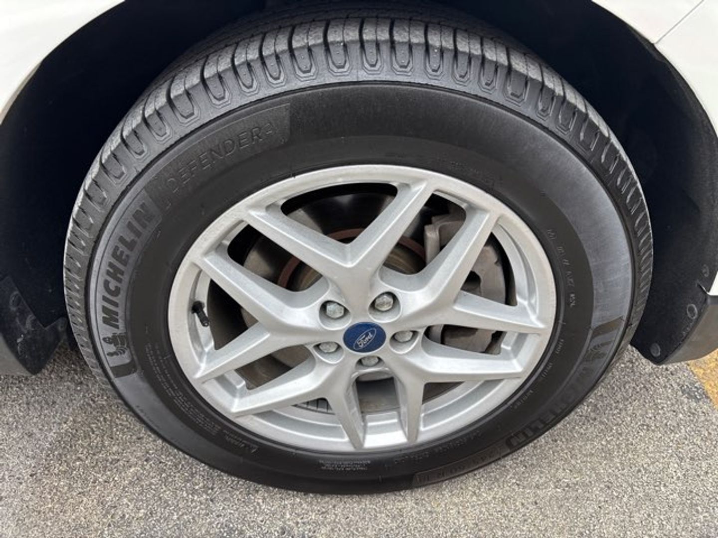 View vehicle photo 7