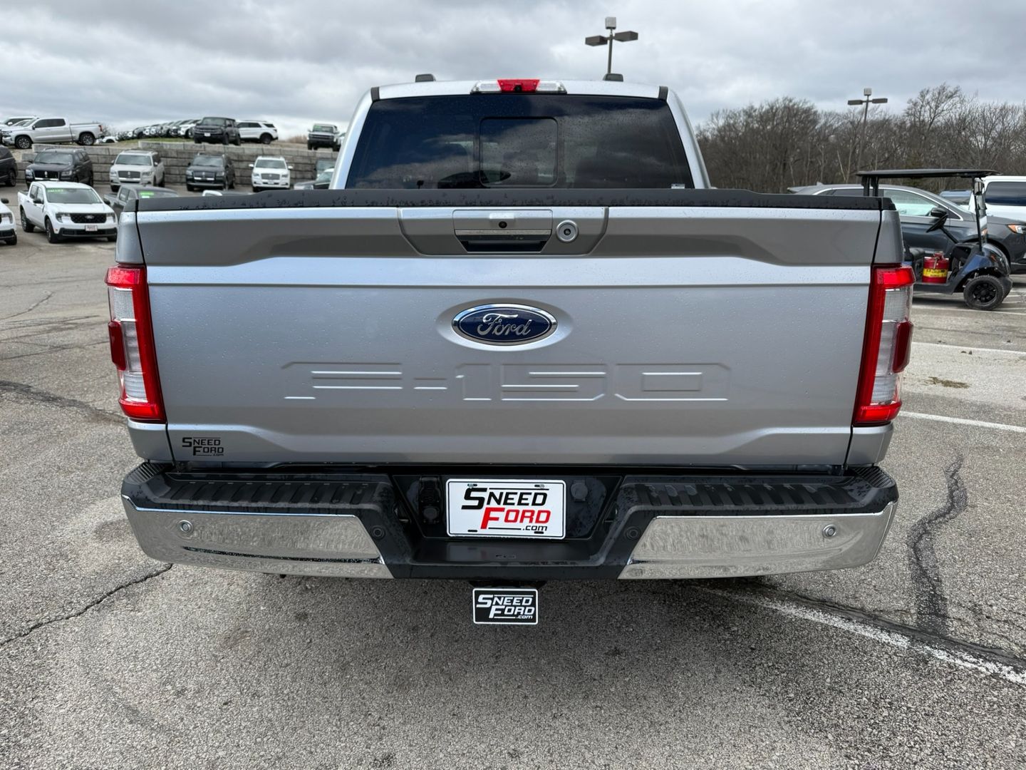 View vehicle photo 6