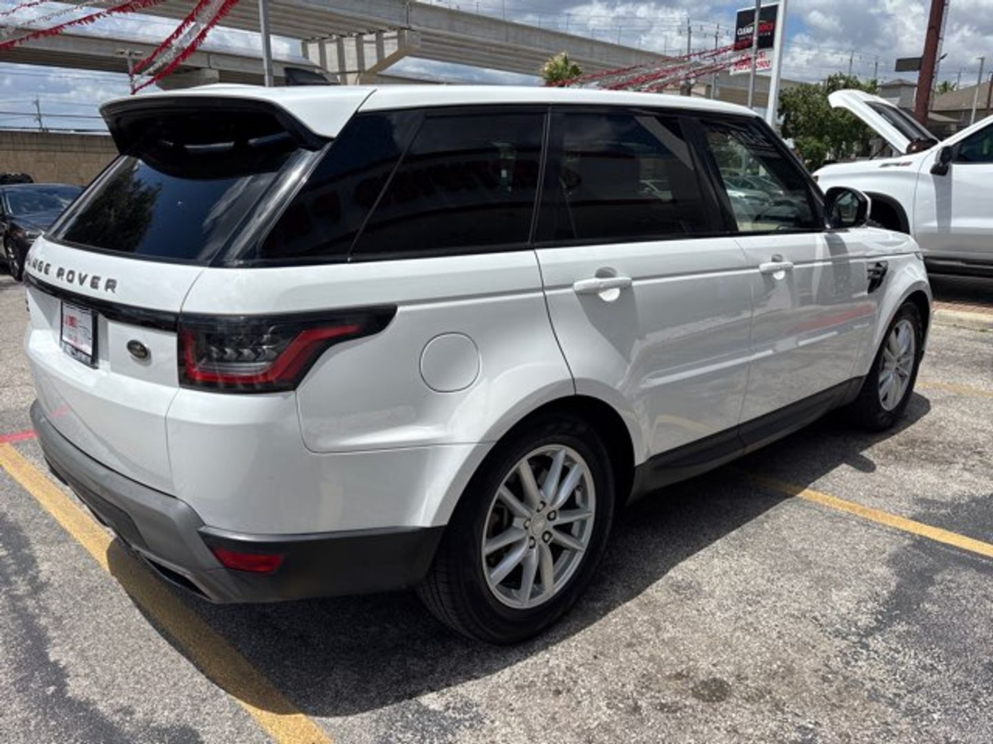 View vehicle photo 6