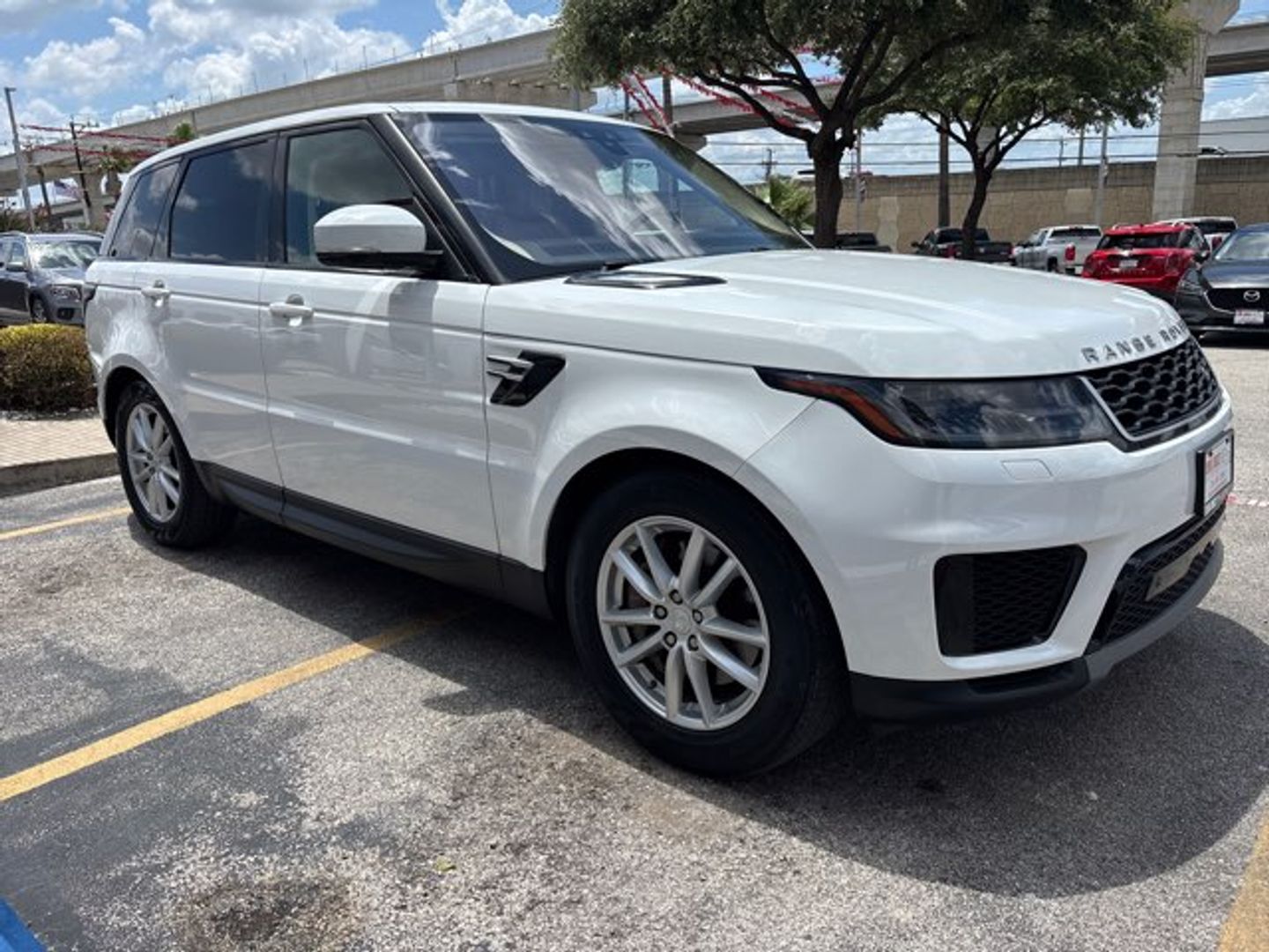 View vehicle photo 7