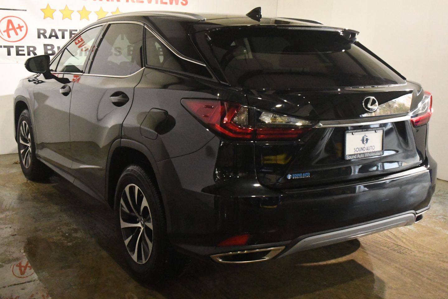 View vehicle photo 4
