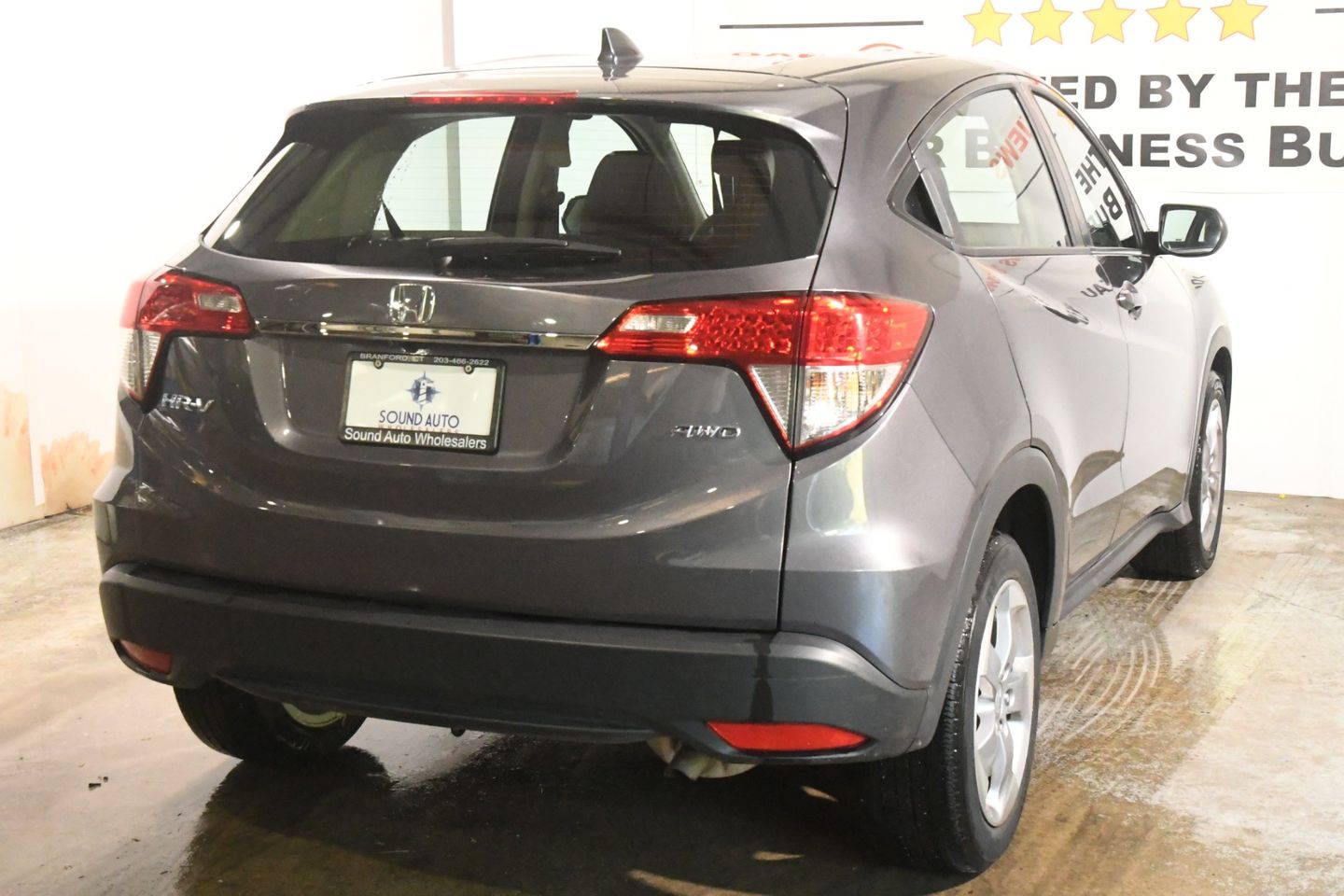 View vehicle photo 6
