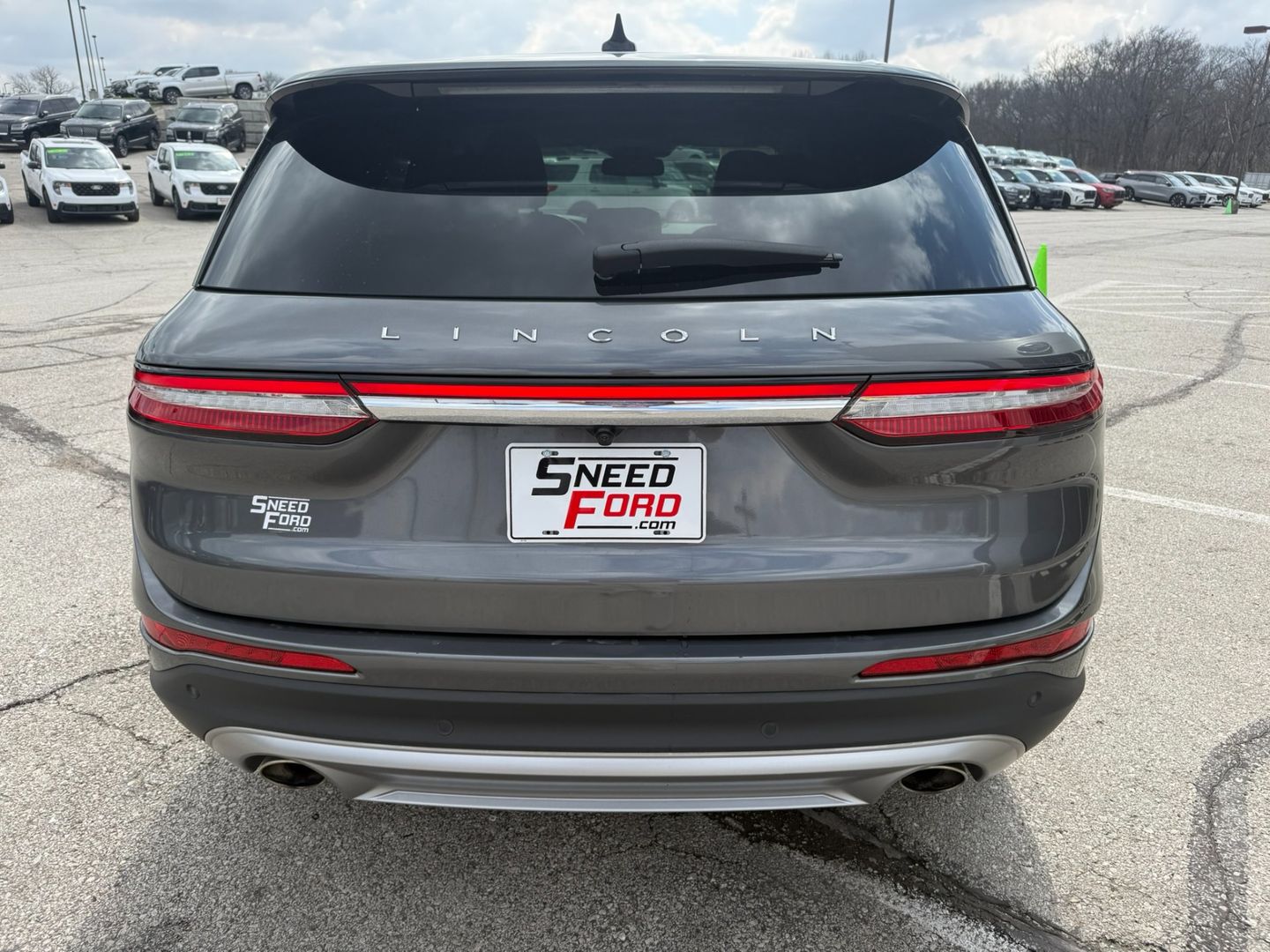 View vehicle photo 6