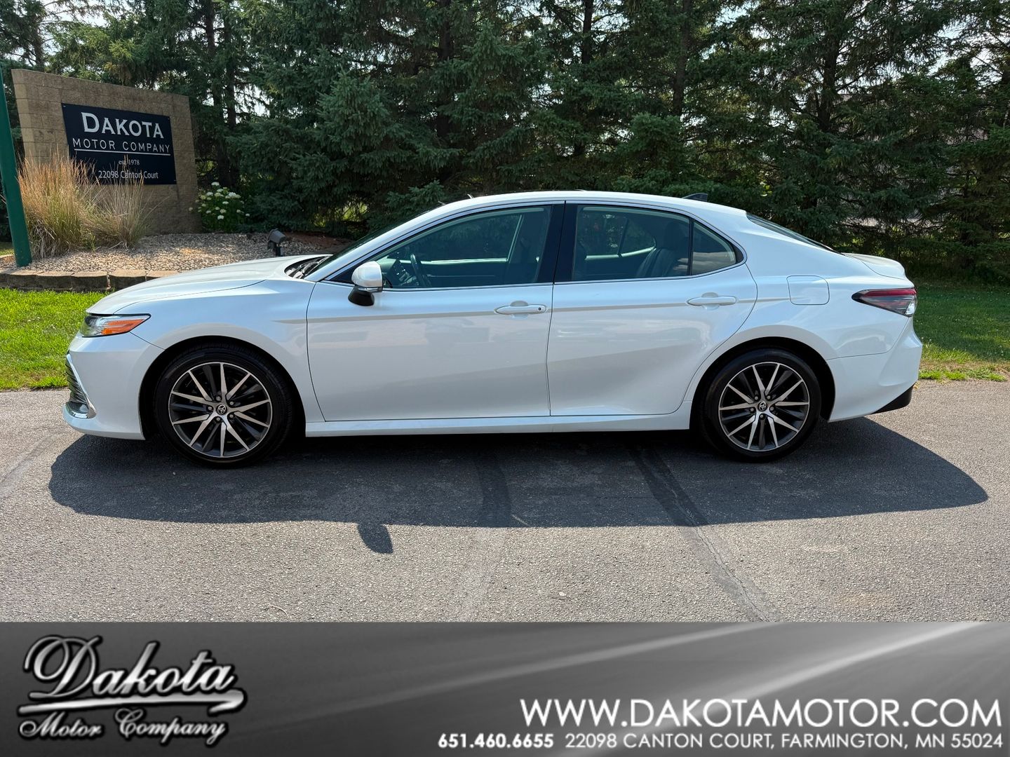 [089] Wind Chill Pearl 2022 Toyota Camry Sedan All-Wheel Drive Automatic