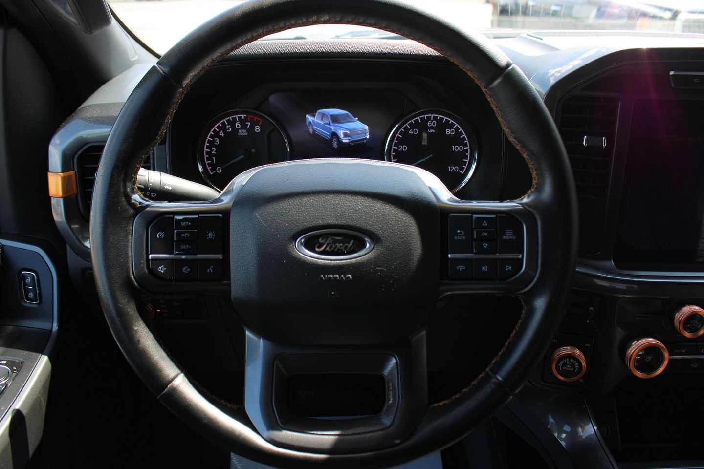 View vehicle photo 7