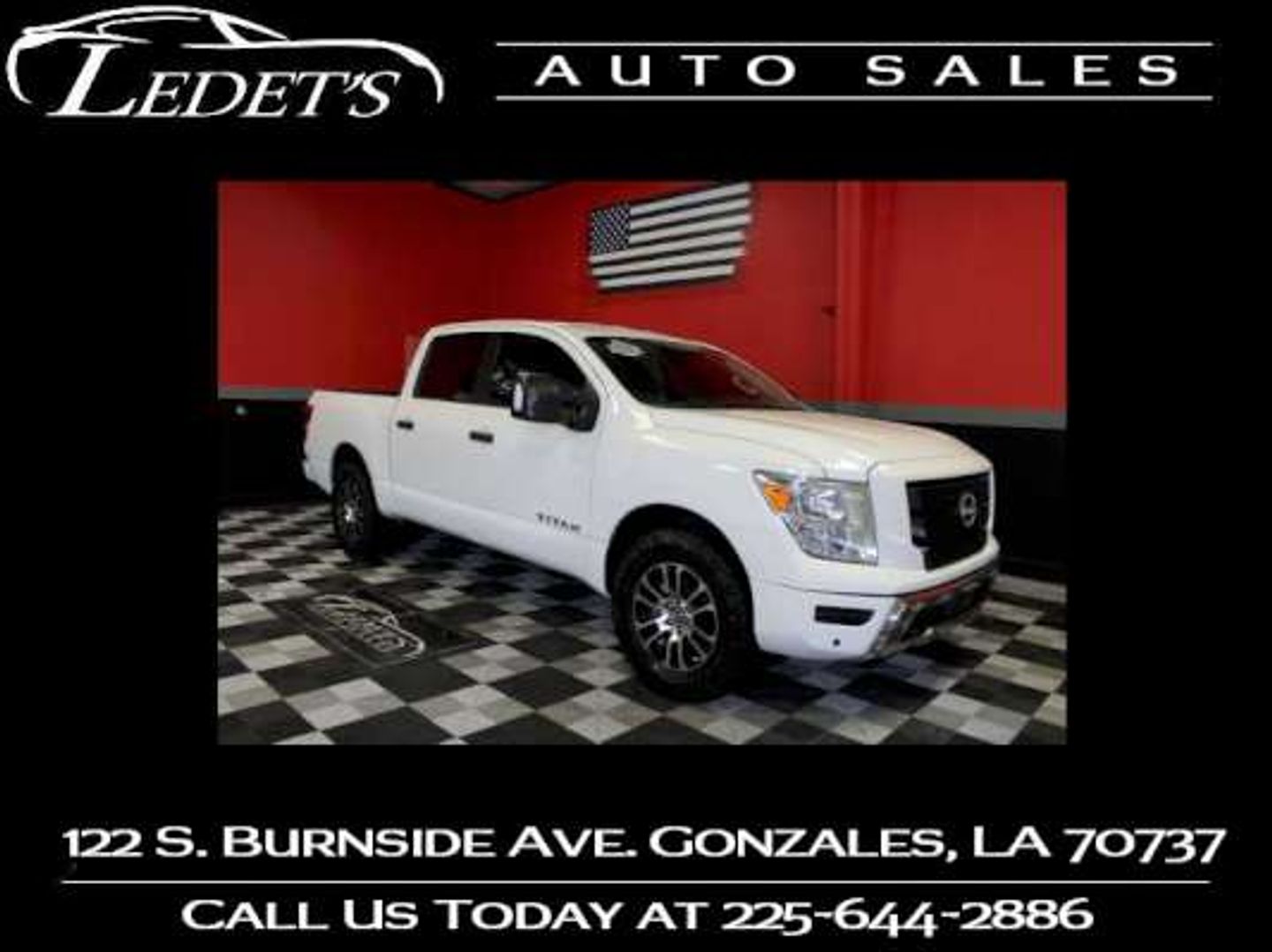 2024 Nissan Titan PRO-4X Crew Cab 4WD