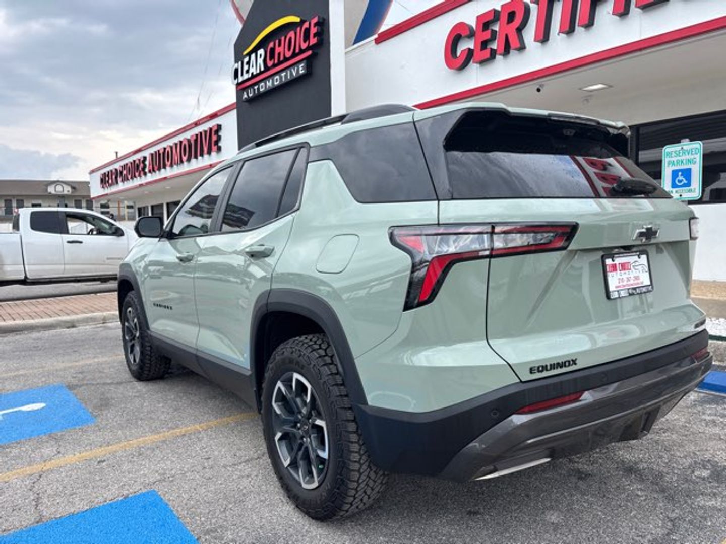 View vehicle photo 3